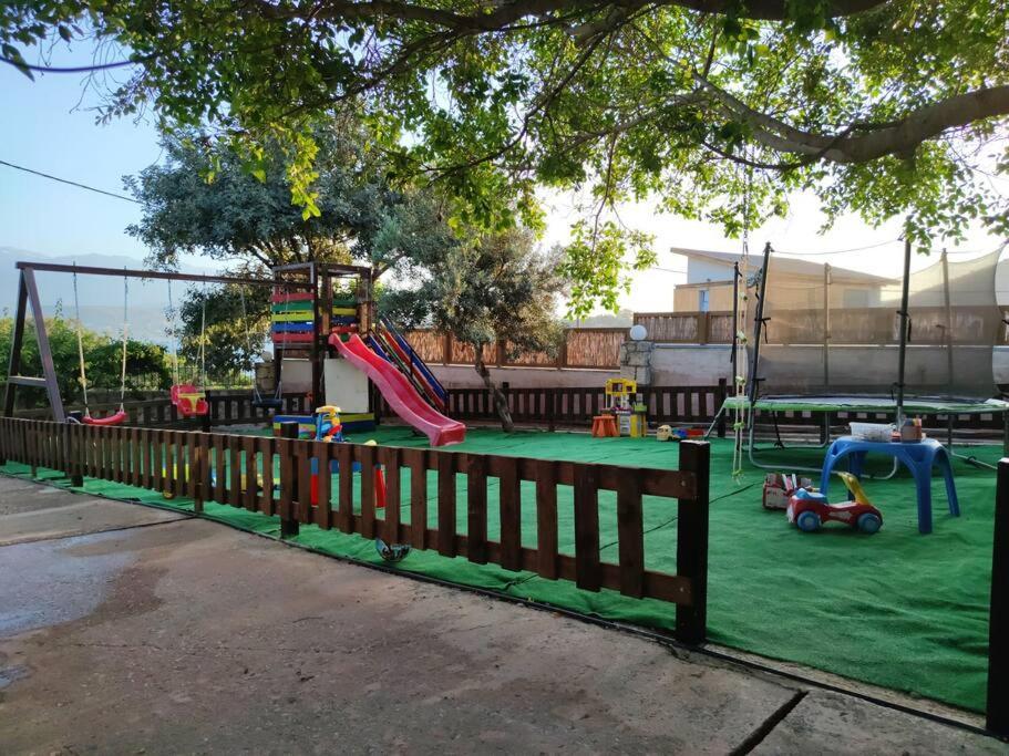 Seaside, Relaxing Family House With Playground! Villa Lavrys 4 Marathi  Esterno foto